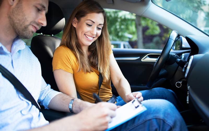 Prawo jazdy - kwalifikacja, która zwiększa szanse na rynku pracy