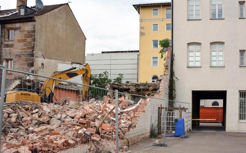 W jaki sposób trzeba przygotować budynek do rozbiórki?