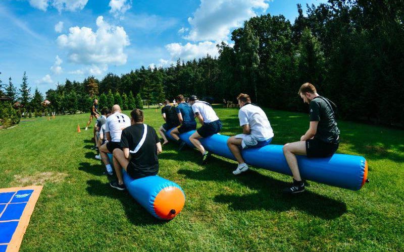 Dlaczego warto organizować wyjazdy integracyjne?